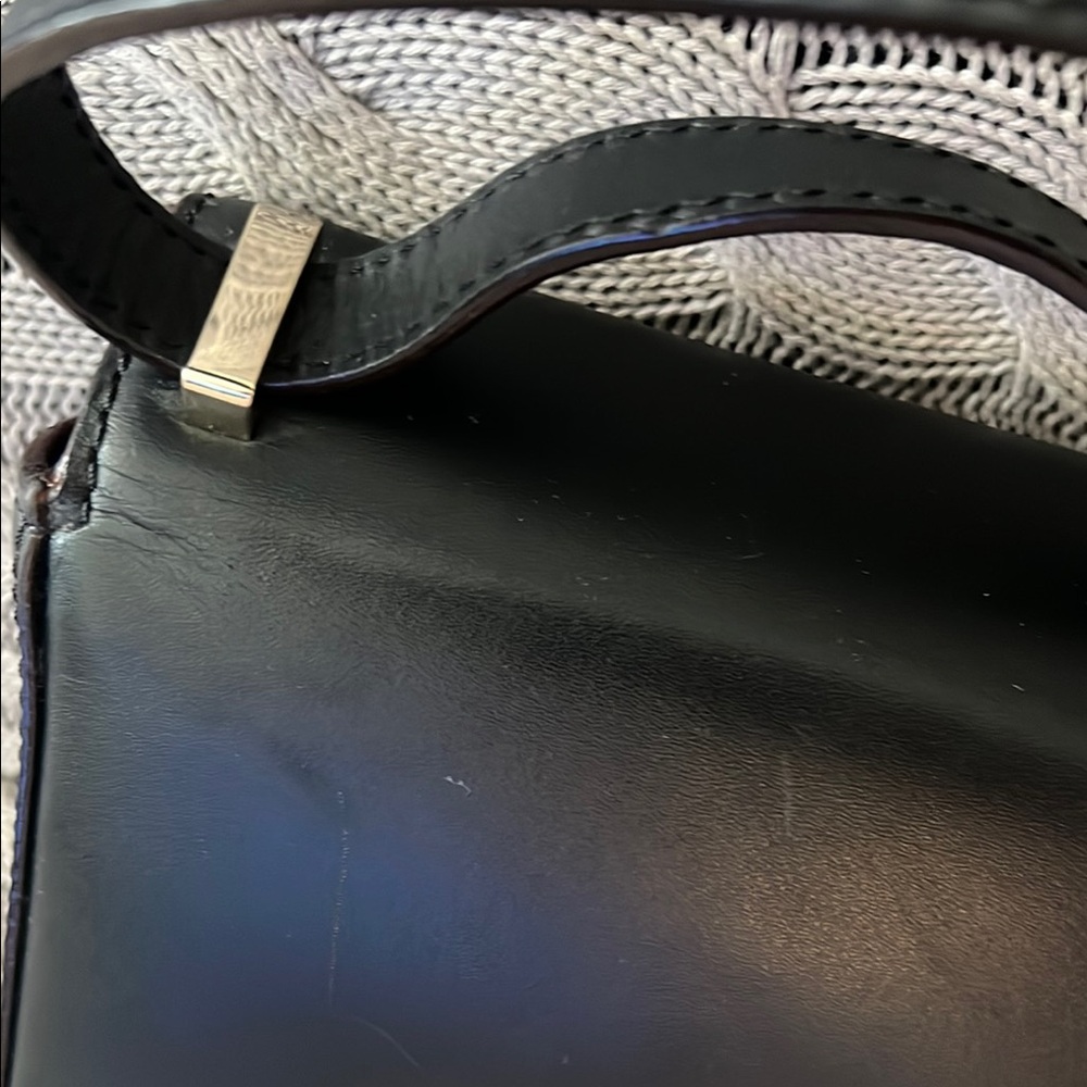 Kate Spade Black Crossbody Bag with Adjustable Strap - Picture 5 of 12